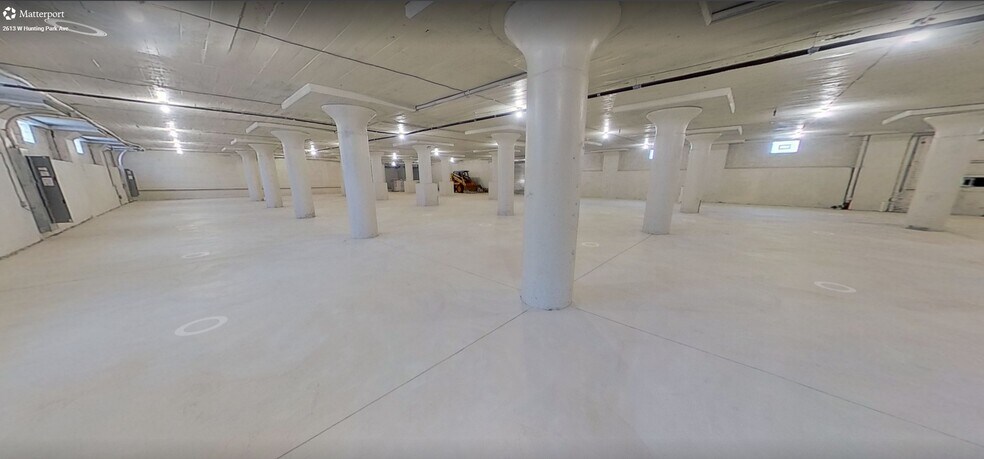 More Photos Of 2613 W Hunting Park Ave, Philadelphia Light Distribution For Lease