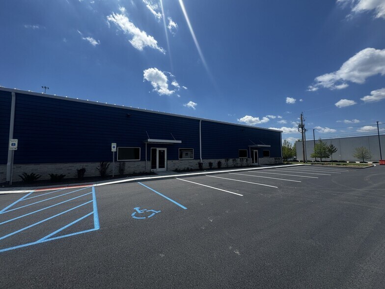 Primary Photo Of 8343 Masters Rd, Indianapolis Flex For Lease