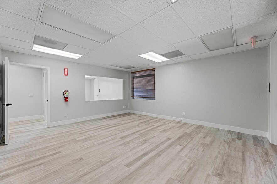 More Photos Of 3637 Mission Ave, Carmichael Unknown For Lease