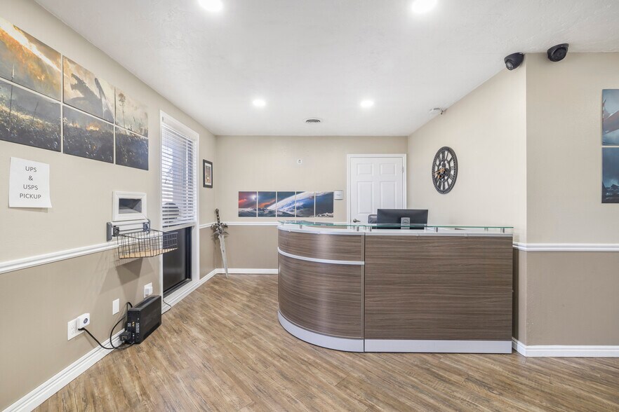 More Photos Of 1190 Lincoln Rd, Idaho Falls Office For Sale