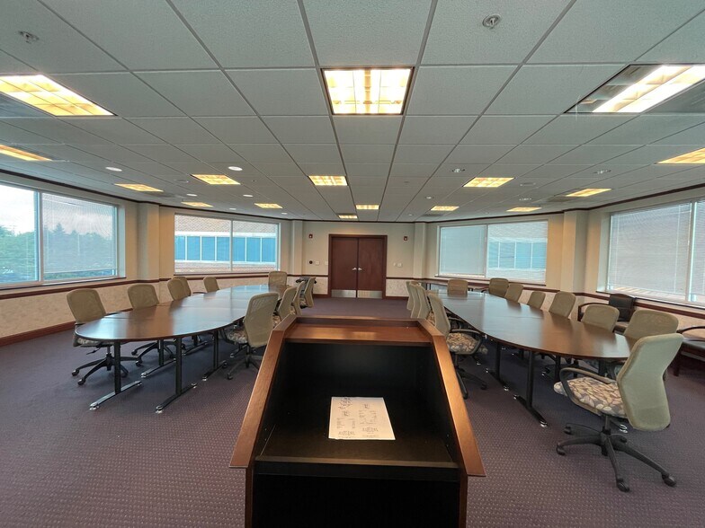 More Photos Of 5430 Campbell Blvd, White Marsh Medical For Sale