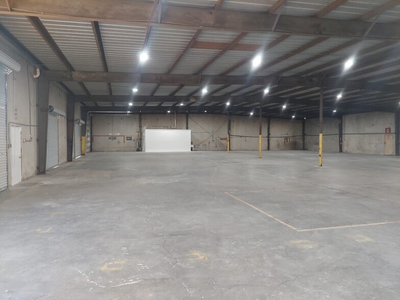 Primary Photo Of 7301 Galveston Rd, Houston Manufacturing For Lease