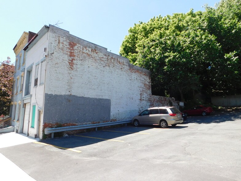 More Photos Of 60-62 Sheridan Ave, Albany Office For Sale