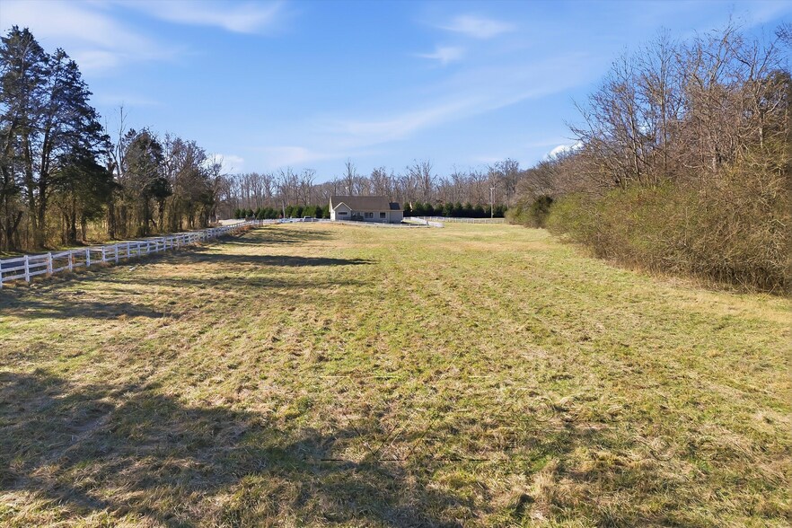 More Photos Of 1522 New Hope Rd, Rockwood Specialty For Sale