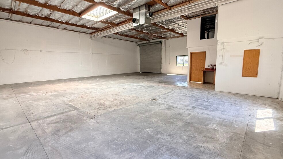 More Photos Of 30995-30997 Huntwood Ave, Hayward Warehouse For Sale
