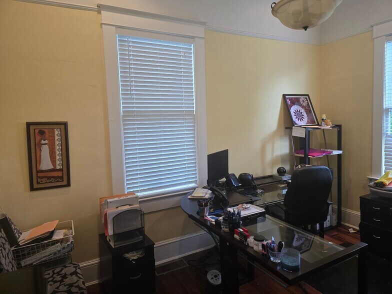 More Photos Of 3285 Main St, College Park Office Residential For Sale