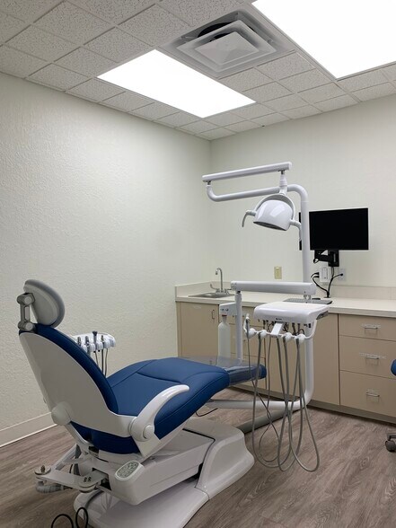 More Photos Of 35801-36091 US Hwy 19 N, Palm Harbor Freestanding For Lease