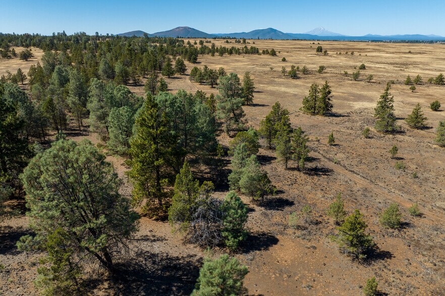 More Photos Of Old Highway Road, Mcarthur Land For Sale
