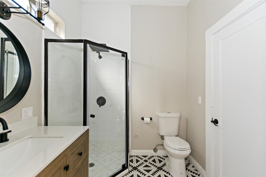 More Photos Of 1703 S Burlington Ave, Los Angeles Apartments For Sale