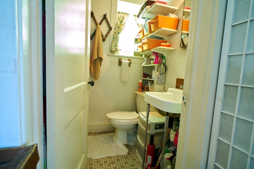 More Photos Of 2 Striebel Rd, Woodstock Apartments For Sale