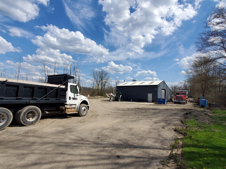 More Photos Of 12989 Mayfield Rd, Chardon Warehouse For Sale