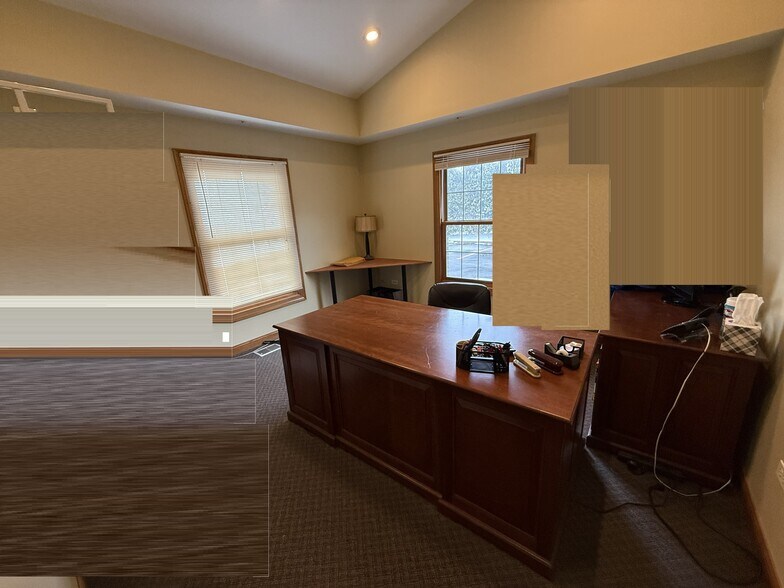 More Photos Of 301 Peterson Rd, Libertyville Medical For Lease