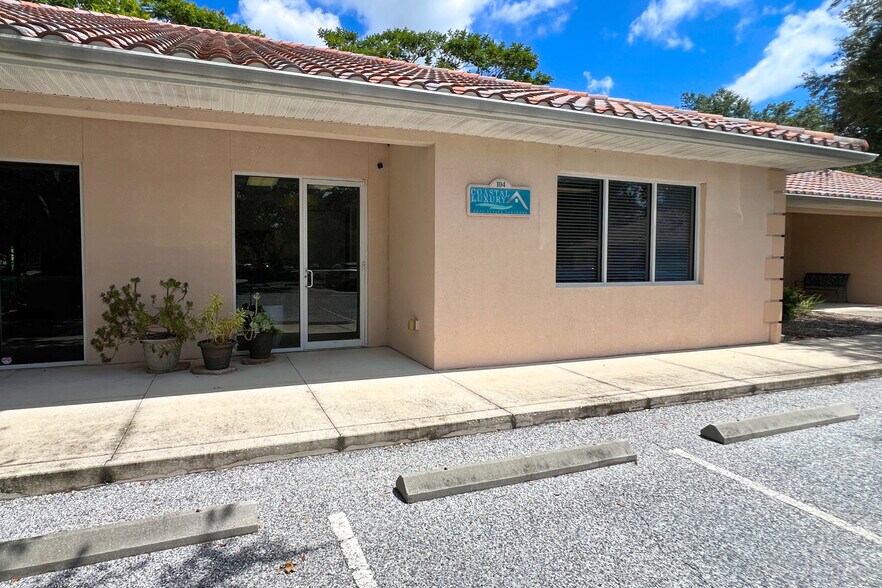 More Photos Of 5245 Office Park Blvd, Bradenton Office For Sale
