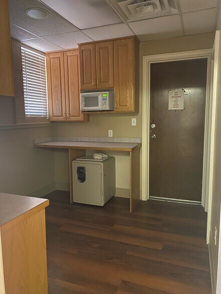 More Photos Of 1345 E 3900 S, Salt Lake City Medical For Sale