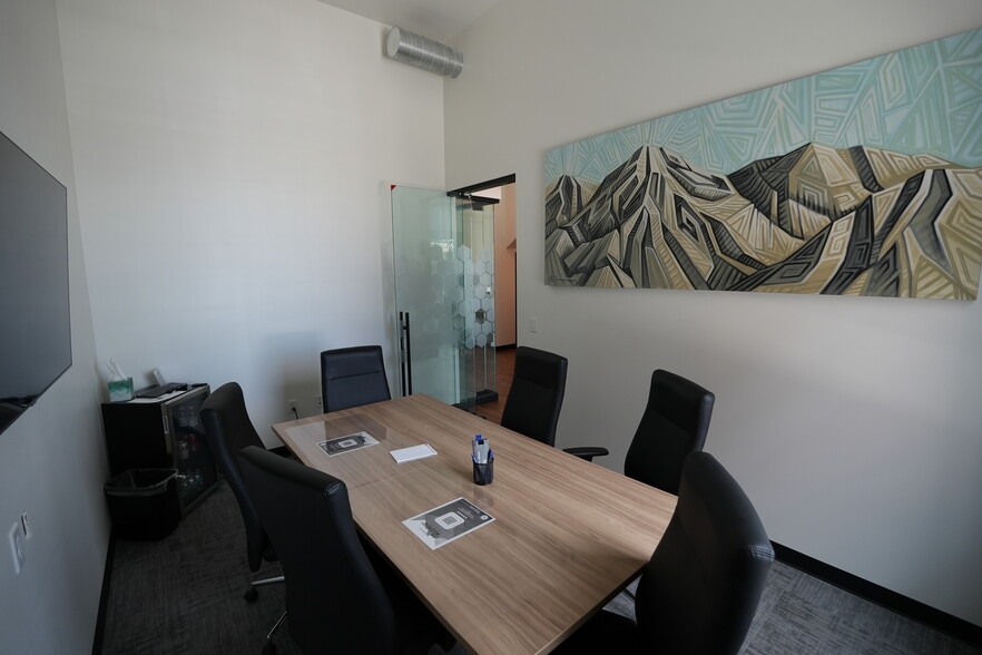 More Photos Of 827-833 E Pioneer Rd, Draper Loft Creative Space For Sale