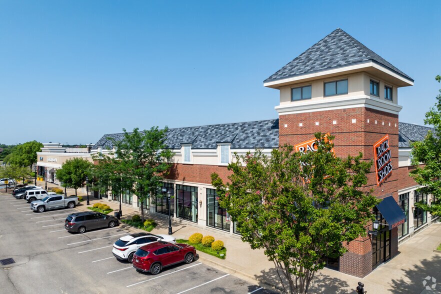 More Photos Of 4674 Merchants Park Cir, Collierville Unknown For Lease