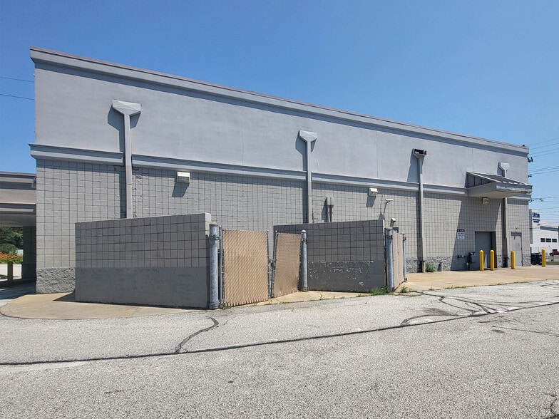 More Photos Of 5430 Peach St, Erie Drugstore For Sale