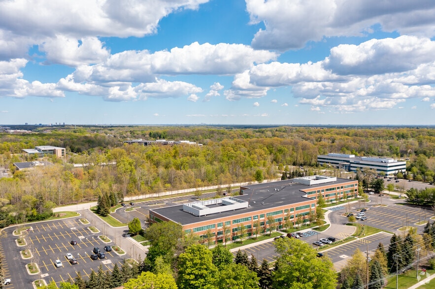 More Photos Of 27555 Executive Dr, Farmington Hills Office For Lease