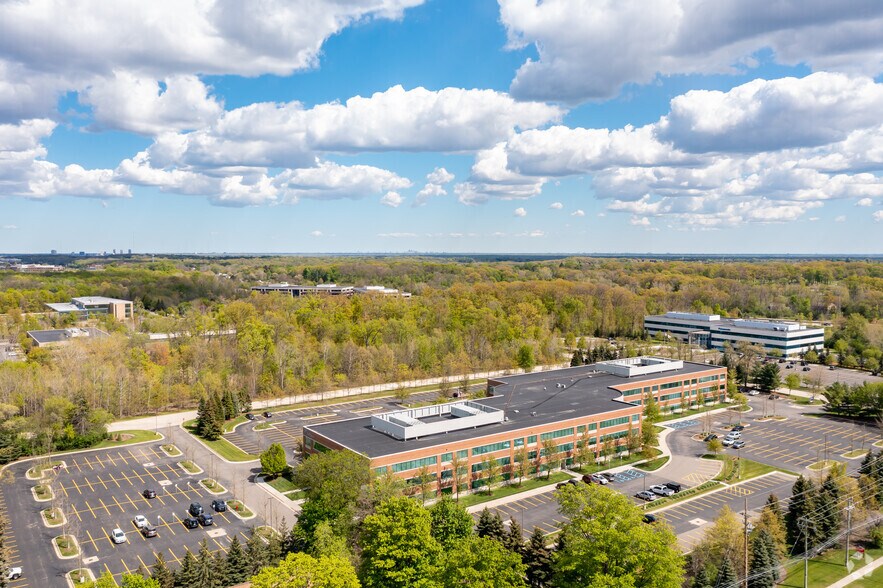 More Photos Of 27555 Executive Dr, Farmington Hills Office For Lease