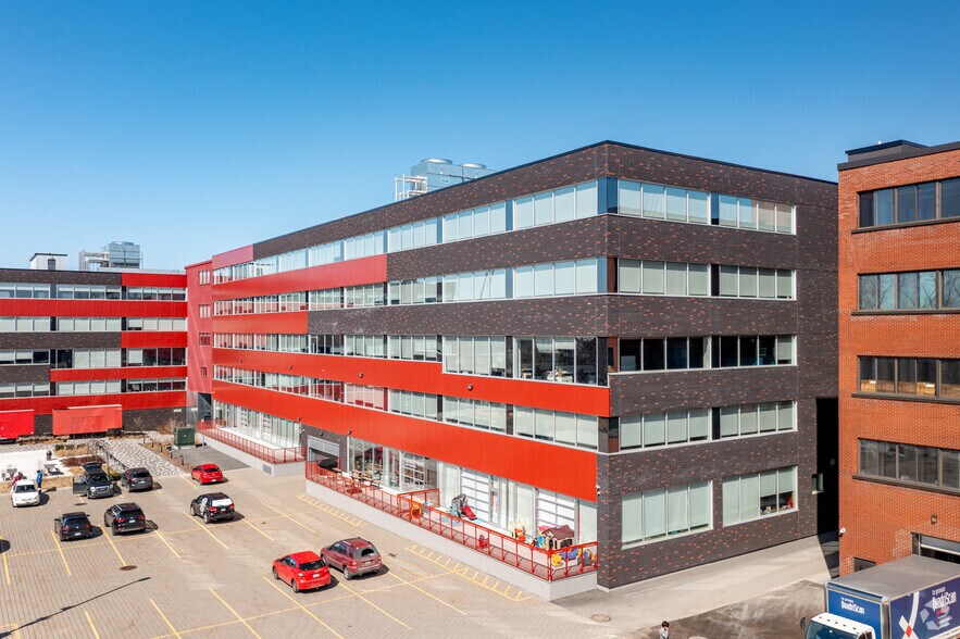 More Photos Of 6650 Rue Saint-Urbain, Montréal Office For Lease