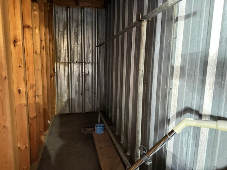 More Photos Of 2285 Reneau Rd, Oneonta Contractor Storage Yard For Sale