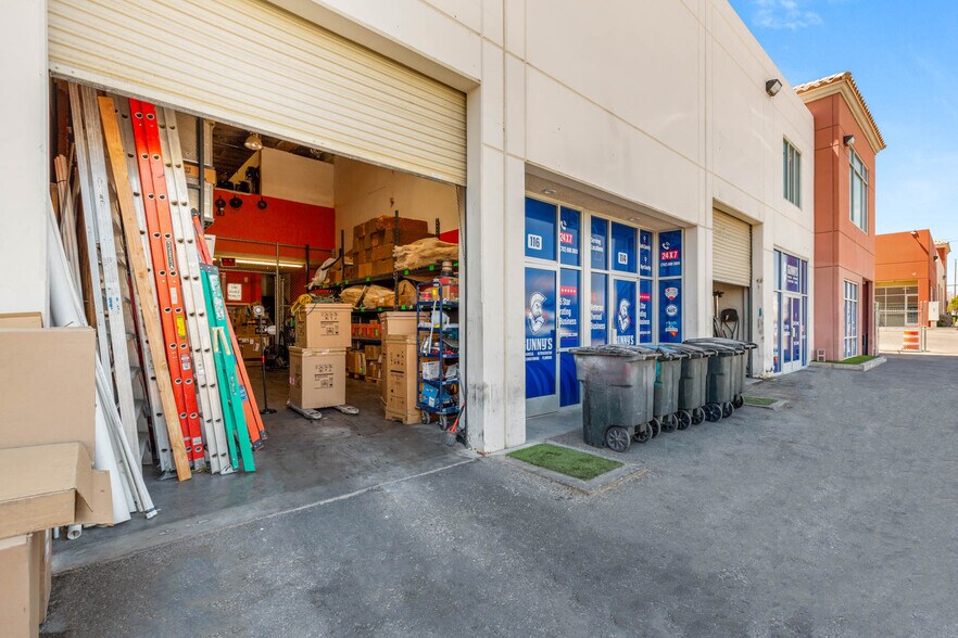 More Photos Of 4570 Donovan Way, North Las Vegas Light Distribution For Sale