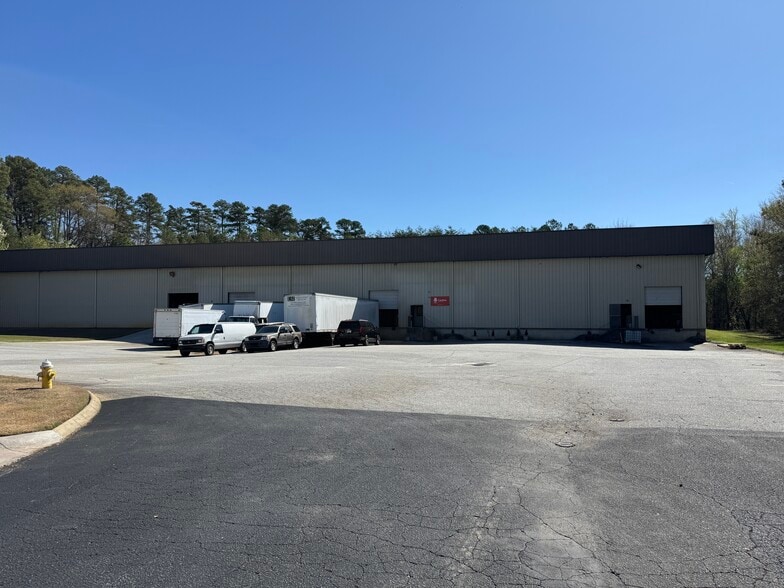 Primary Photo Of 136 Commerce Ctr, Greenville Warehouse For Lease