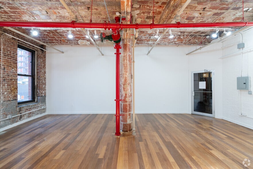 More Photos Of 58-78 Jay St, Brooklyn Office Residential For Lease