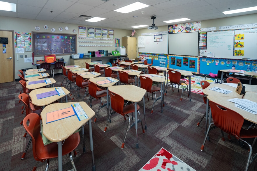 More Photos Of 2801 E Southern Ave, Phoenix Schools For Sale