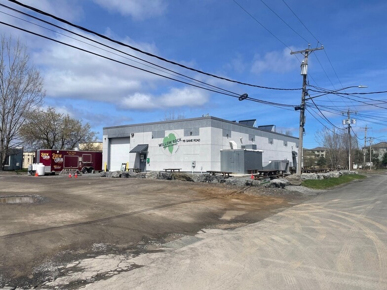More Photos Of 115 Game Rd, Syracuse Warehouse For Lease