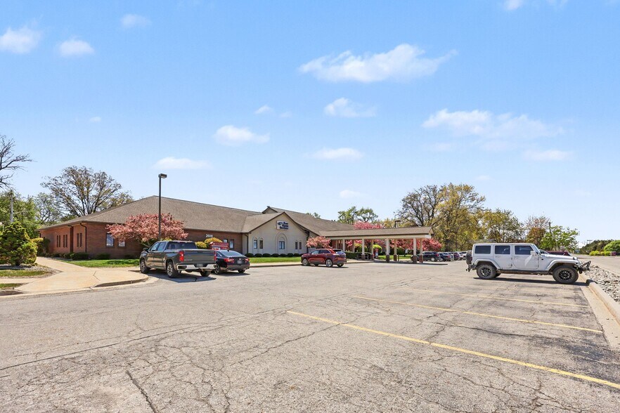 More Photos Of 2609 Electric Ave, Port Huron Medical For Sale