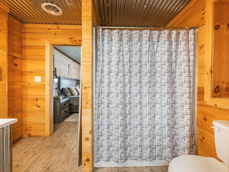 More Photos Of 541 Holiness Campground Rd, Cleveland Contractor Storage Yard For Sale