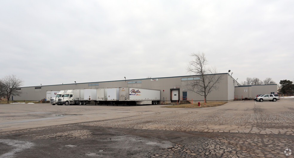 Primary Photo Of 8699 Stanley Ave, Niagara Falls Warehouse For Sale