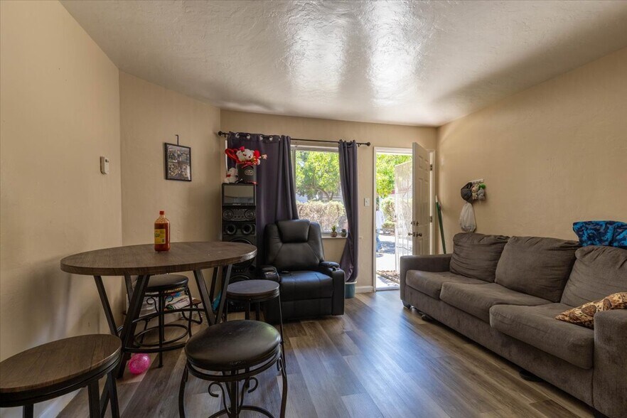More Photos Of 2041 Beatrice Ct, San Jose Apartments For Sale
