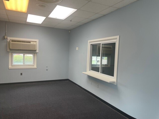 More Photos Of 2501 Millers Ln, Louisville Warehouse For Lease