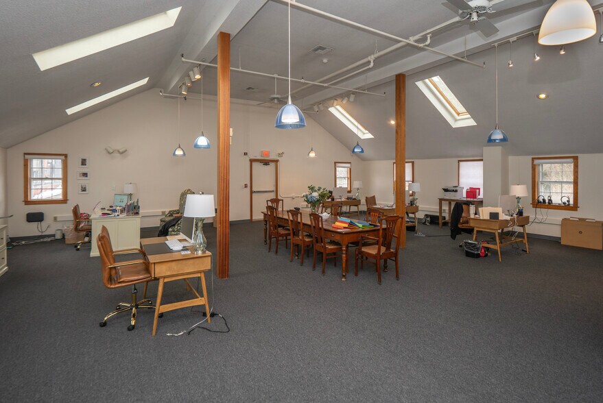 More Photos Of 28 Pelham St, Newport Office For Sale
