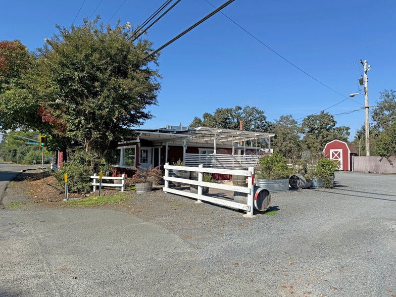 More Photos Of 3535 Guerneville Rd, Santa Rosa General Retail For Lease