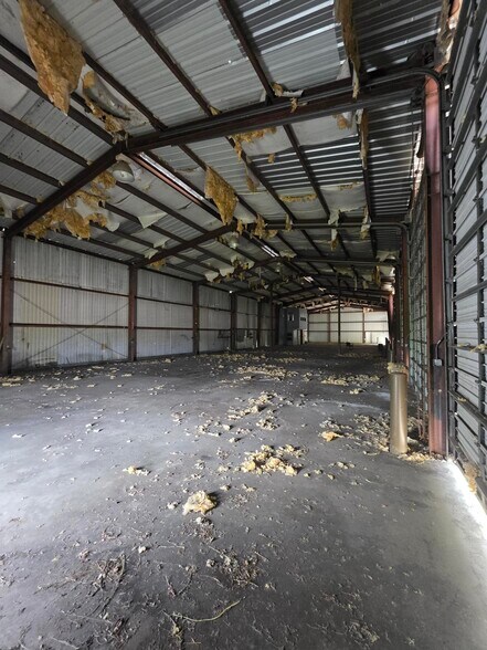 More Photos Of 6400 N Main St, Baytown Unknown For Lease
