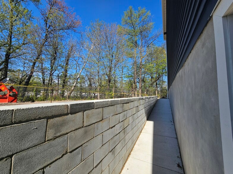 More Photos Of 1017 King Georges Post Rd, Edison Medical For Sale