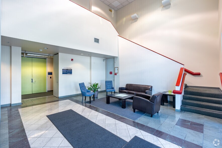 More Photos Of 257 S Fair Oaks Ave, Pasadena Office For Lease