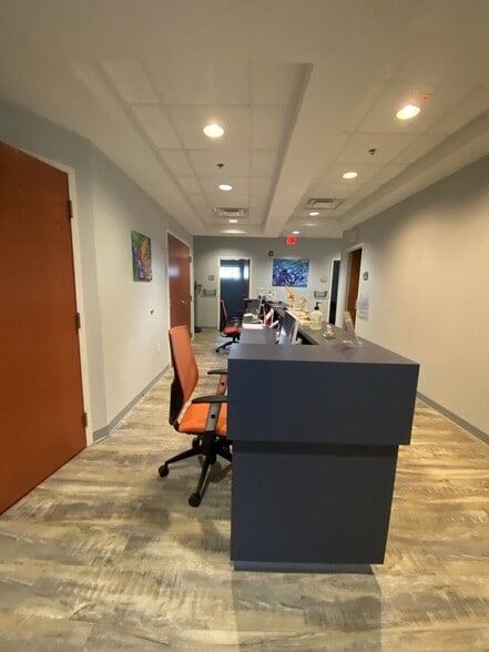 More Photos Of 85 Springview Ln, Summerville Medical For Lease