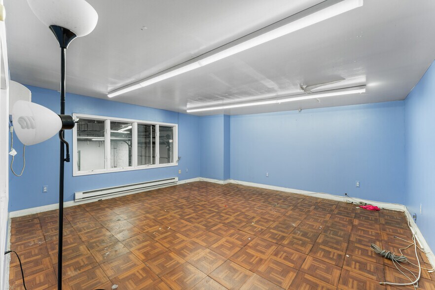 More Photos Of 17 Jackson St, Freehold Warehouse For Sale