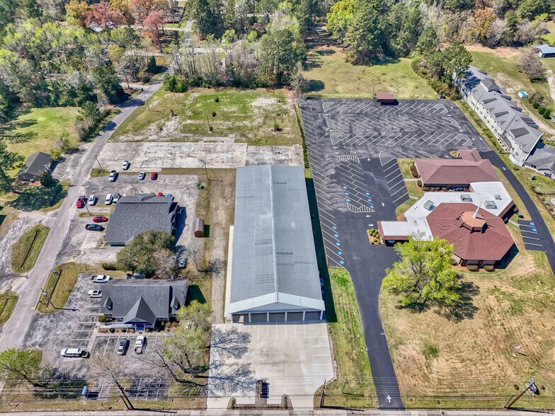More Photos Of 69 Jessamine Ave, Georgetown Flex For Lease