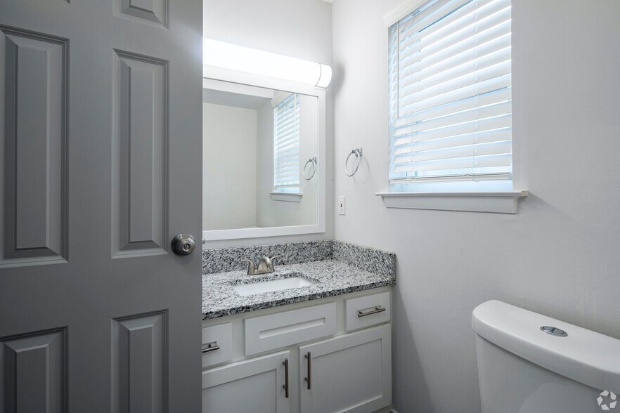 More Photos Of 403 3rd St NE, Alabaster Apartments For Sale