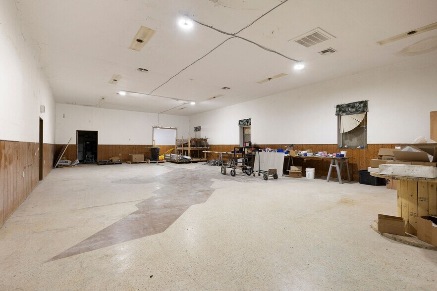 More Photos Of 128 S Colusa St, Willows Specialty For Lease