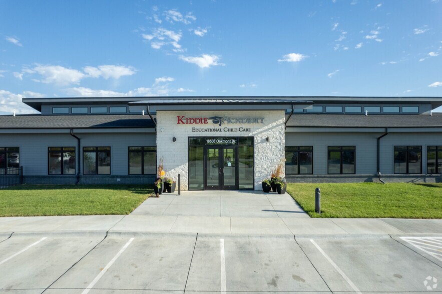 More Photos Of 18506 Oakmont Dr, Omaha Daycare Center For Sale