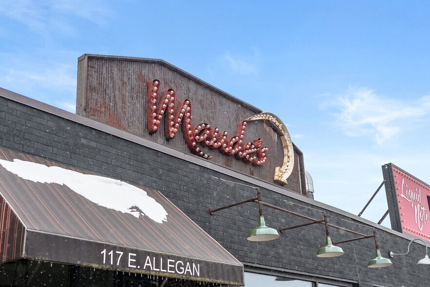 More Photos Of 117 E Allegan St, Otsego General Retail For Sale