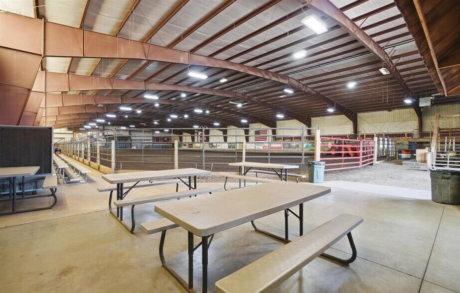 More Photos Of 24855 IL Route 122, Delavan Specialty For Sale