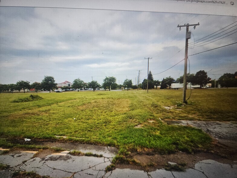 More Photos Of 11400 Jefferson ave, Detroit Land For Sale