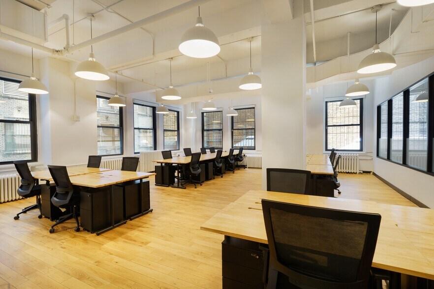 More Photos Of 500 7th Ave, New York Coworking Space